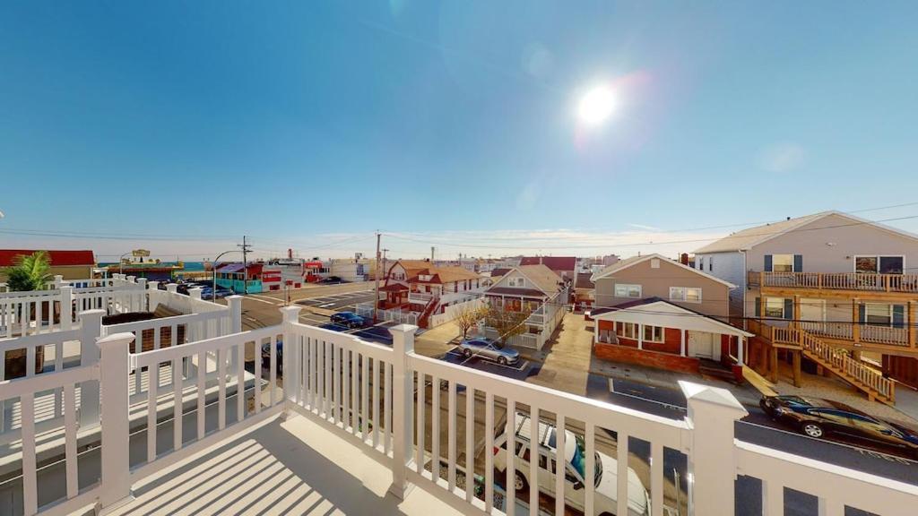 Willa Beach House Steps Away From The Boardwalk And Beach With Ocean Views In Seaside Heights! Zewnętrze zdjęcie